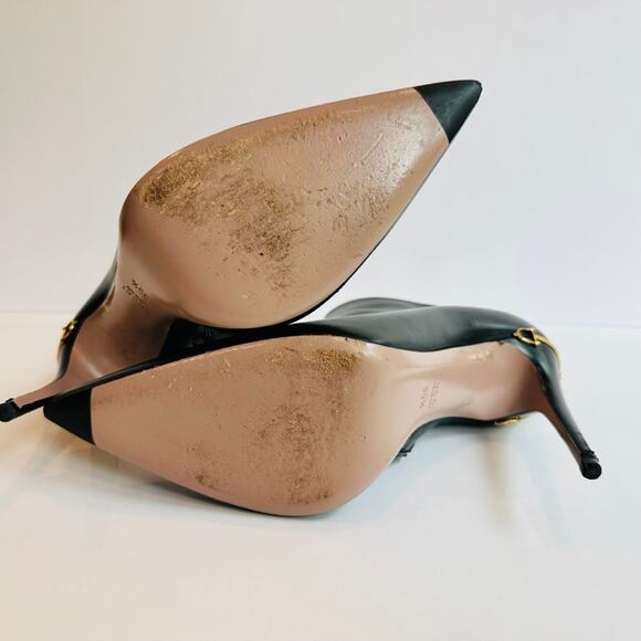 Gucci Black Ankle Boot Size 39.5 Spike Point Toe Horsebit D-Ring Gold Accent - Picture 8 of 12